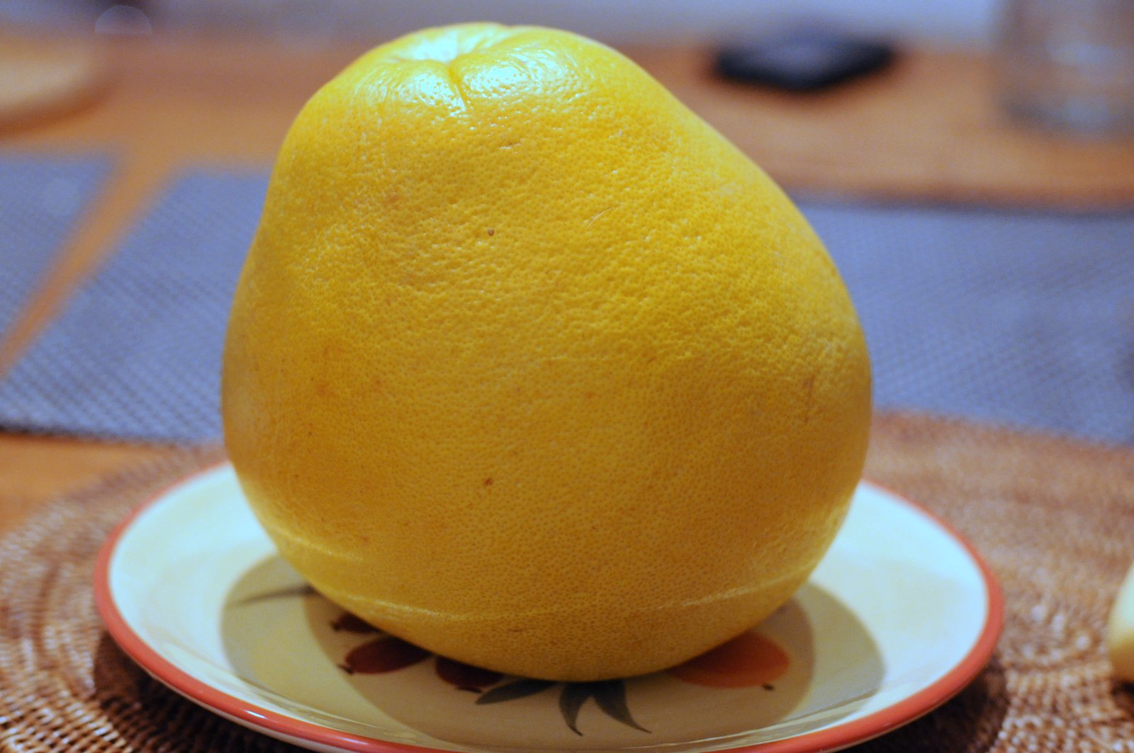 How To Peel A Pomelo, Pummelo or Melogold