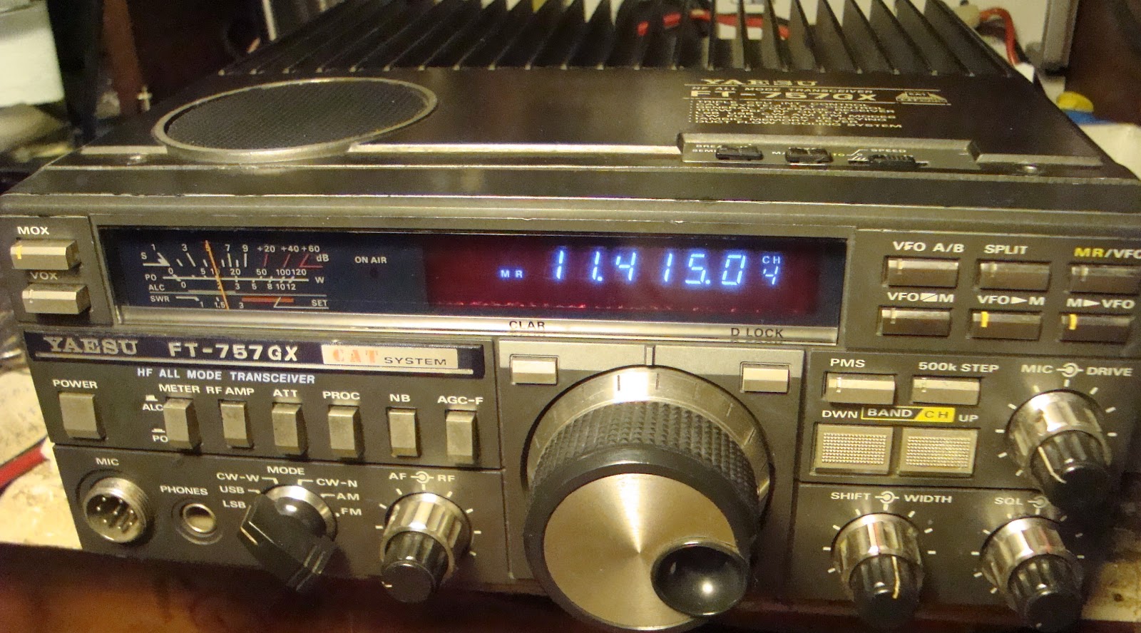 RADIO SELLER Yaesu FT 757 GX Power 150 Watt ( Sold )