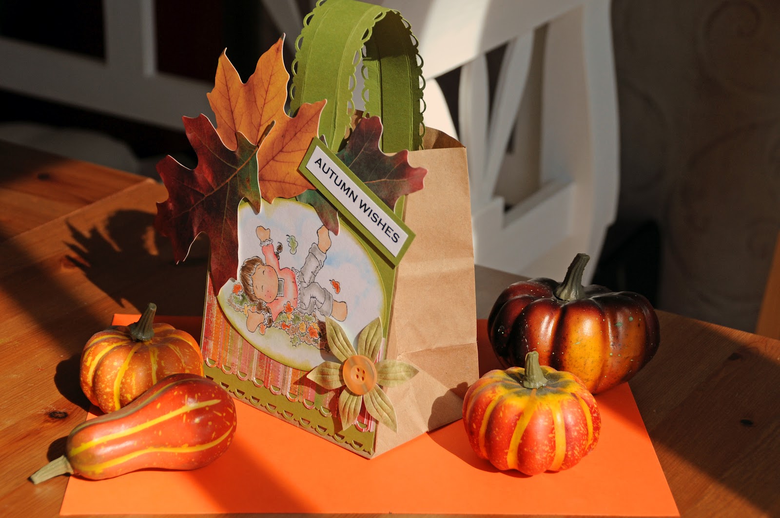 Laura's Creative Moments Autumn Wishes Magnolia gift bag and Happy