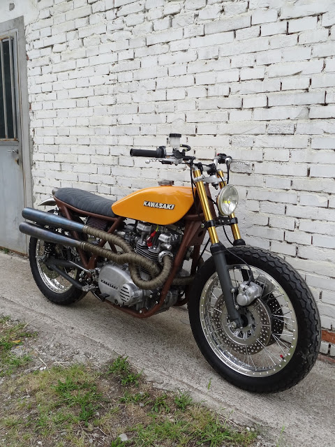 KAWASAKI Z750