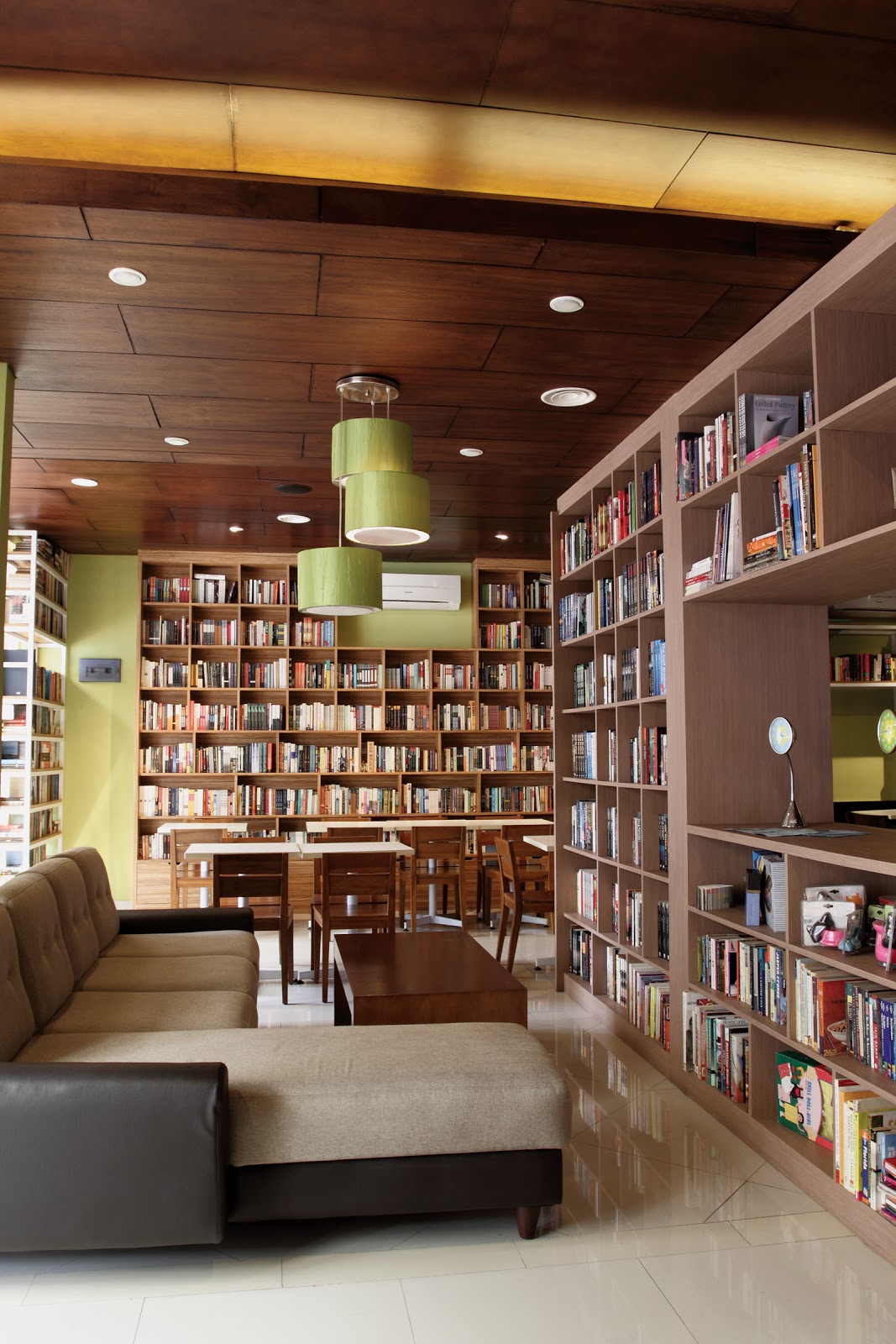 The Reading Room, Kemang simplicité of me