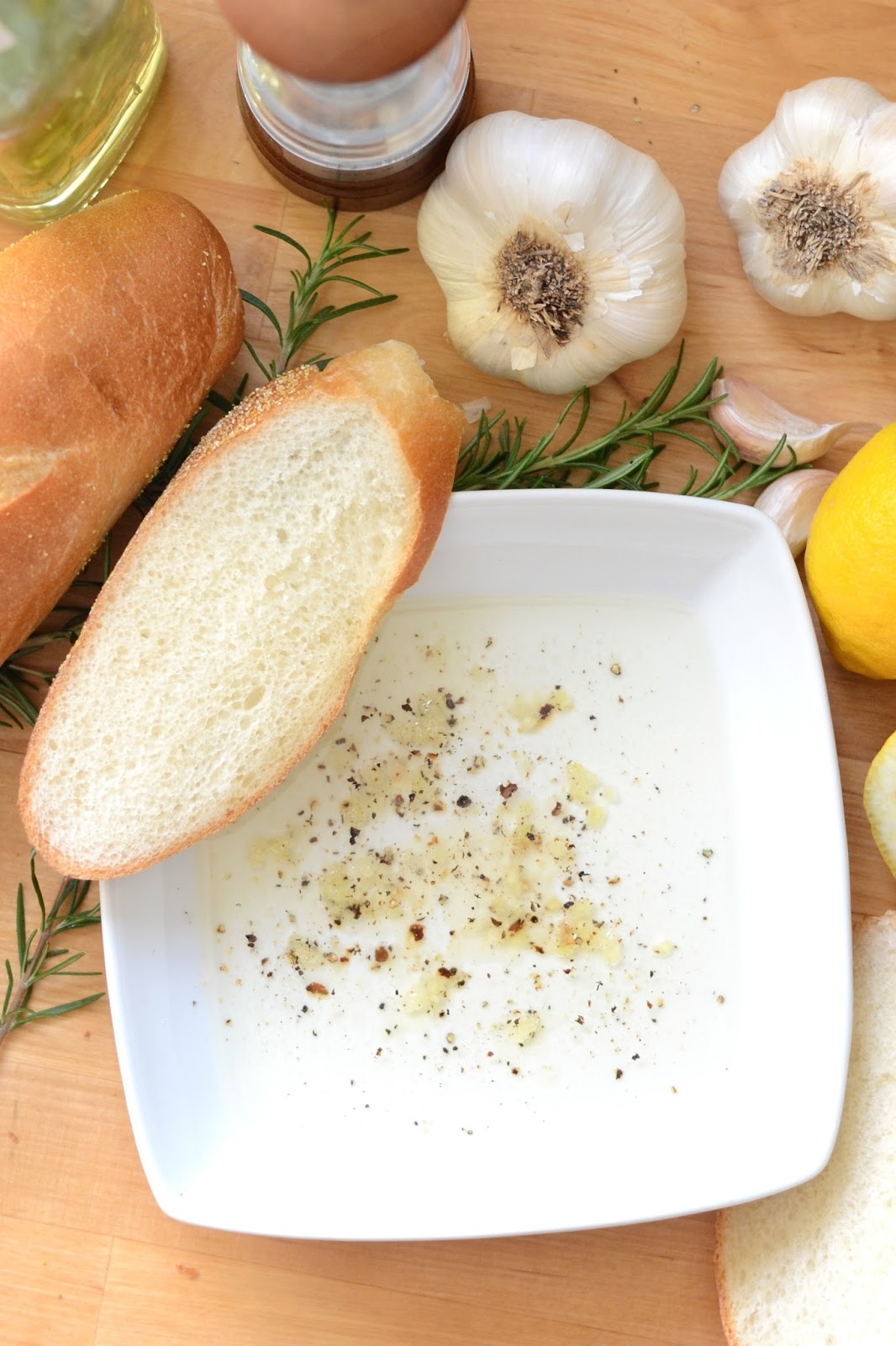 IRON & TWINE Rosemary Garlic Dipping Oil