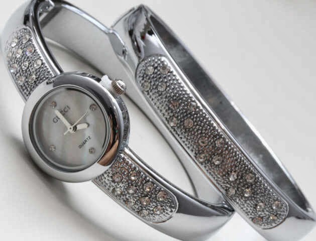 jam tangan gucci gelang jam tangan gucci gelang