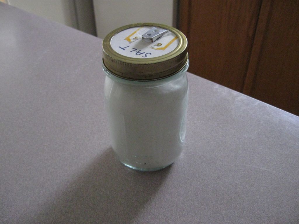We Are The World Use Mason Jars to Preserve Salt When Buying in Bulk
