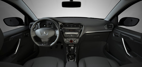 Внутри салона Peugeot 301 седан 2012