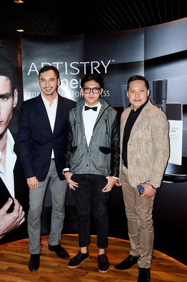 Indonesian Male Fashion Blogger Indonesian Male Fashion Blogger