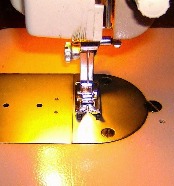 Vintage Sewing Machines High Shank SnapOn Feet Test