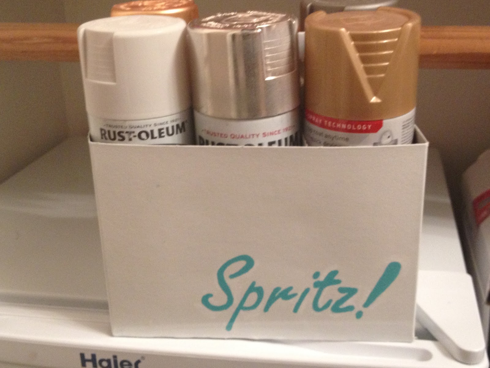 Gotta Love DIY Gotta Love FREE DIY Spray Paint Caddy!