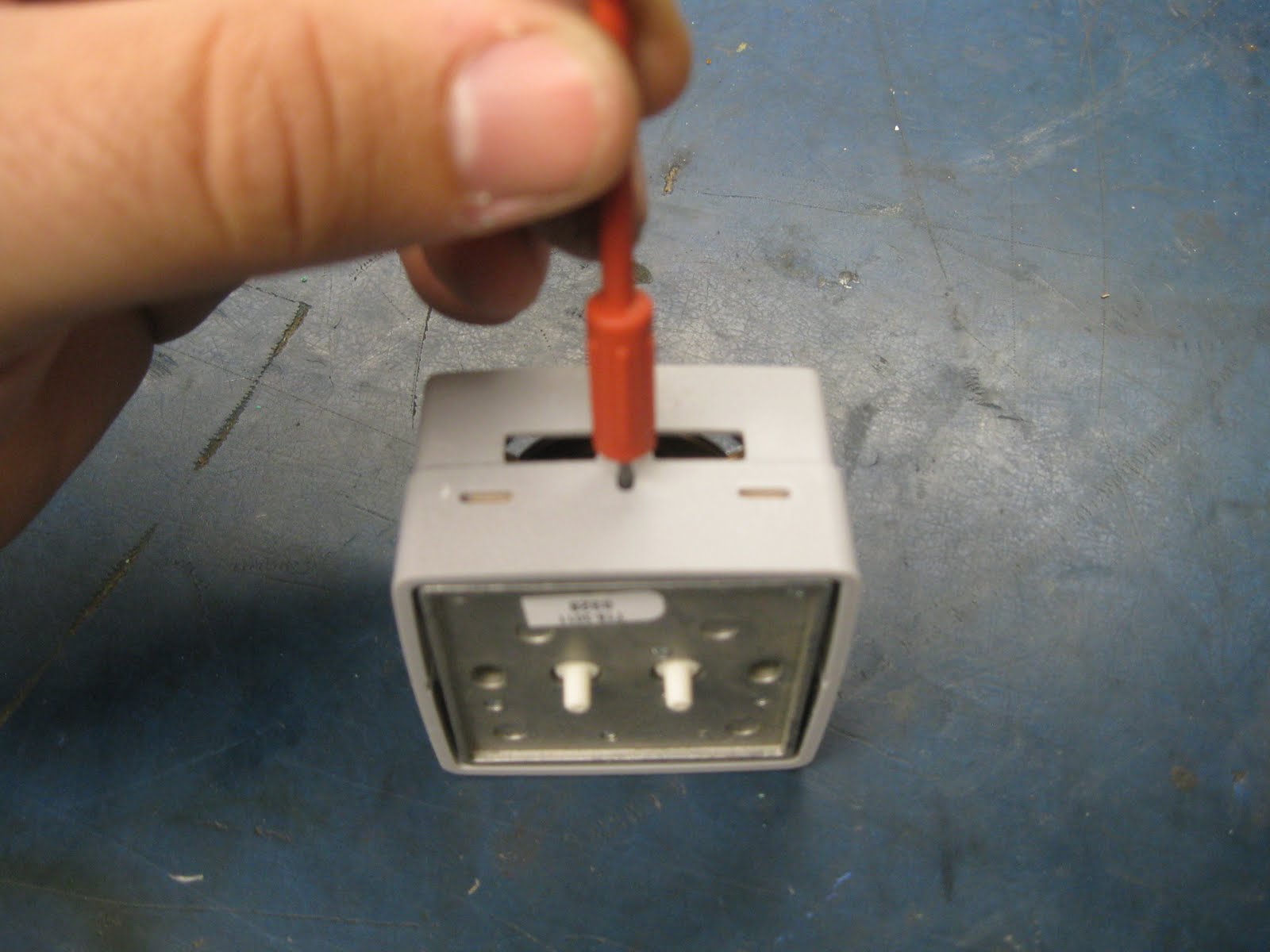 The Tinkerist Calibrating a pneumatic thermostat