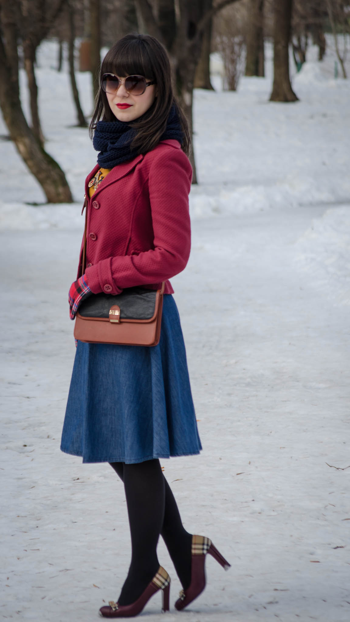 A line jeans skirt stradivarius marsala miniprix jacket tartan gloves mustard turtleneck bike wooden necklace  navy scarf burgundy shoes romanian producer trifted bag