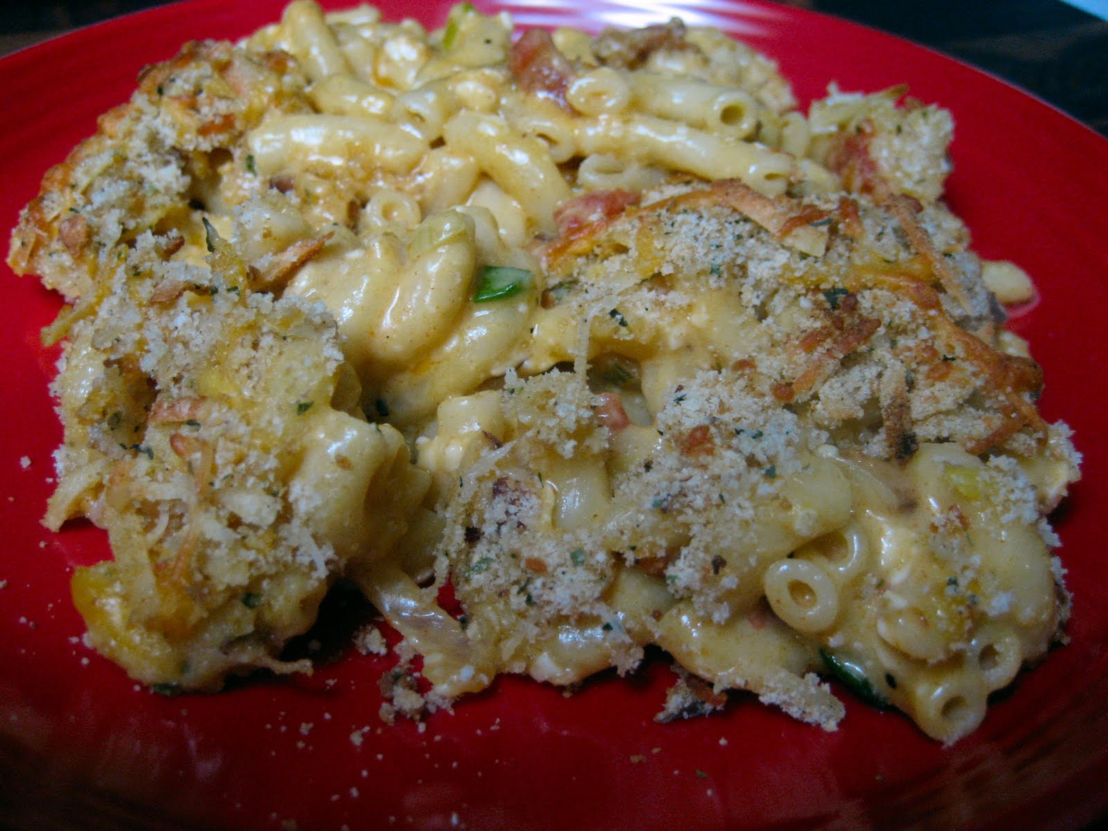 Fun & Faulous Food Recipes Macaroni & (3) Cheese with Bacon, Onion and Tomato