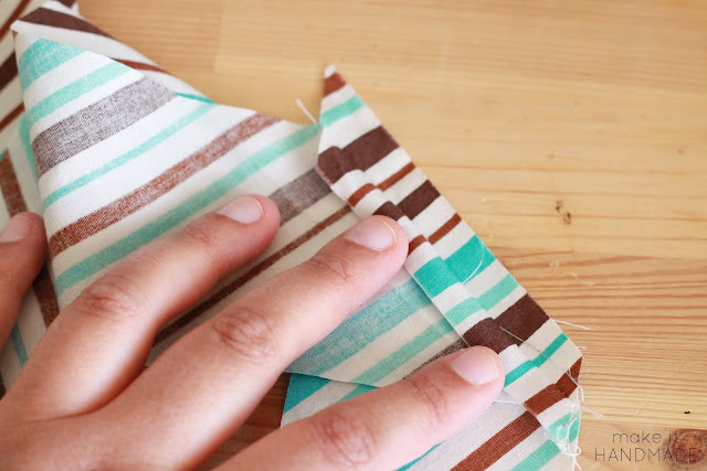 How to easily match stripes when piecing your binding for an almost invisible join! Tutorial by Make It Handmade. 