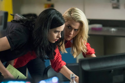 Photo of Krysten Ritter and Rachael Taylor in the TV series Jessica Jones