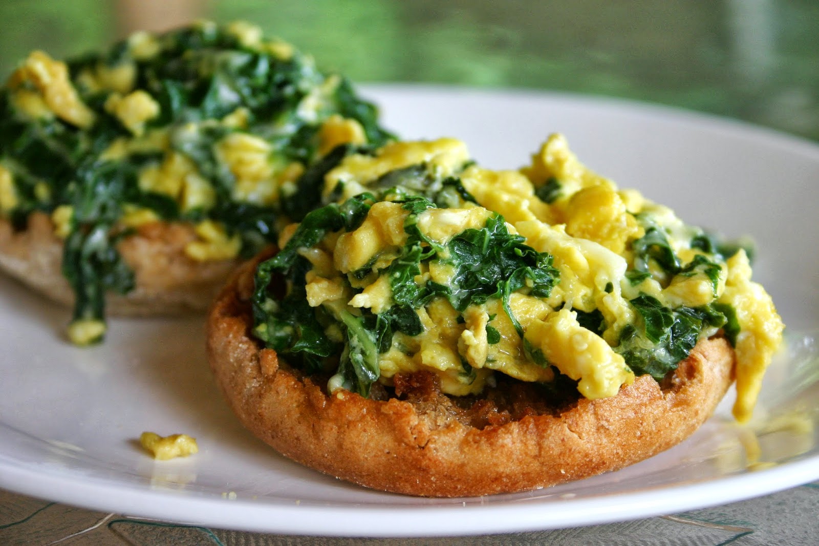 Effortnesslessly Scrambled Egg and Kale