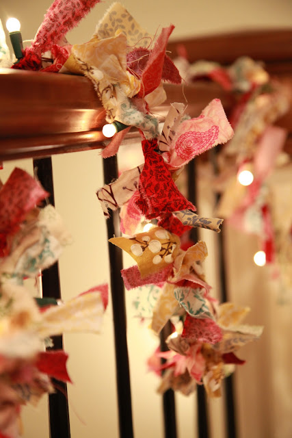 vintage pretty: DIY Christmas Fabric Garland