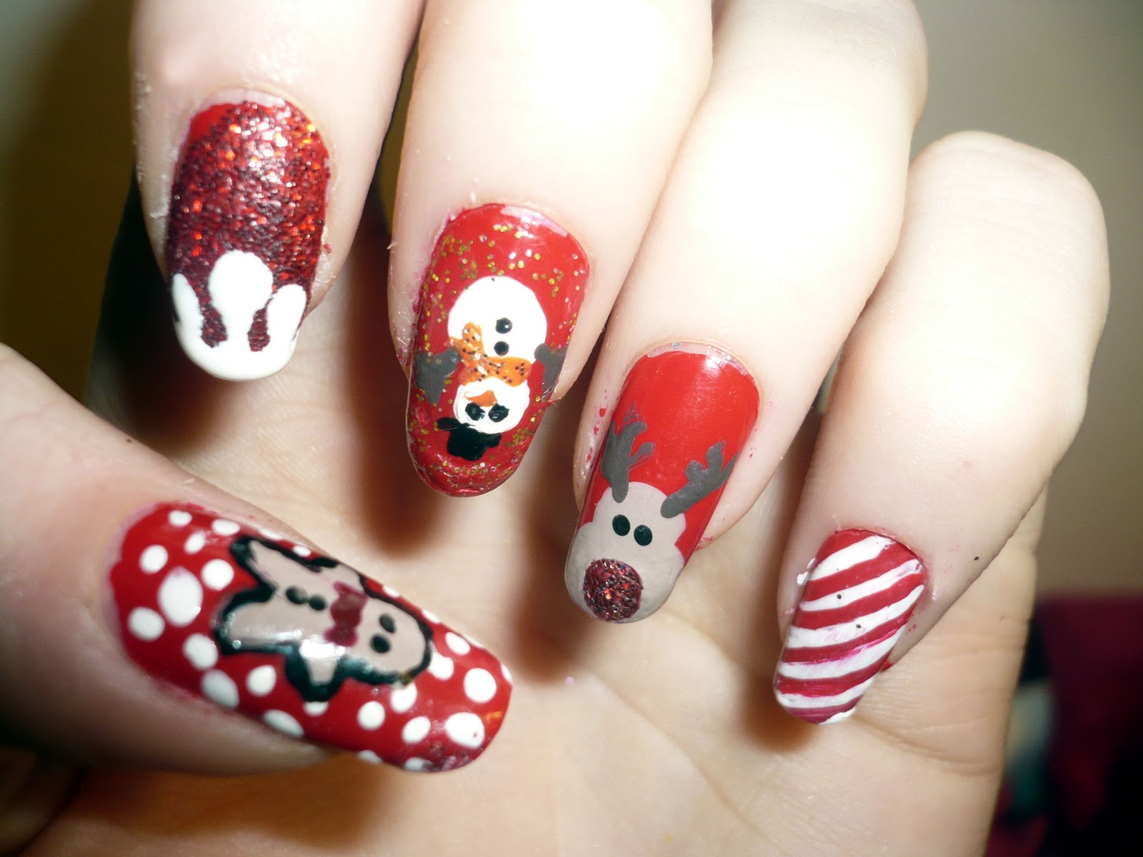 Christmas nail art! - Hannah Louise Fashion