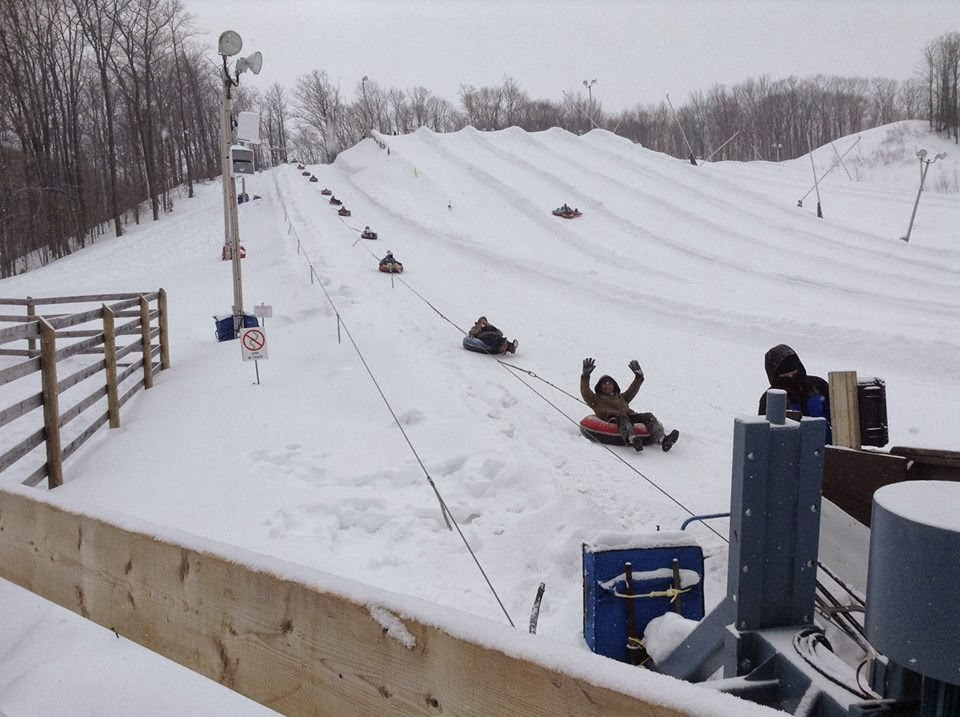 Jurnal Kembara Amirah Pengalaman Snow Tubing Ski Snow Valley Barrie.