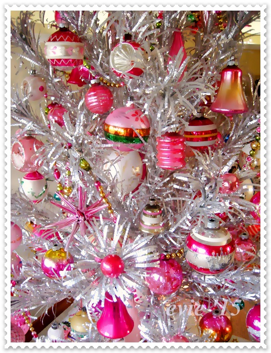 Vintage Finds, Mid Century and More at Evie's Haus Vintage Pink