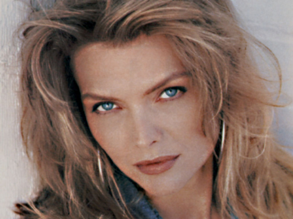 http://1.bp.blogspot.com/-GogLW9XanEU/T5yT4O6d0lI/AAAAAAAAA38/t_RizgtNqyQ/s1600/Michelle-Pfeiffer-michelle-pfeiffer-215566_1024_768.jpg