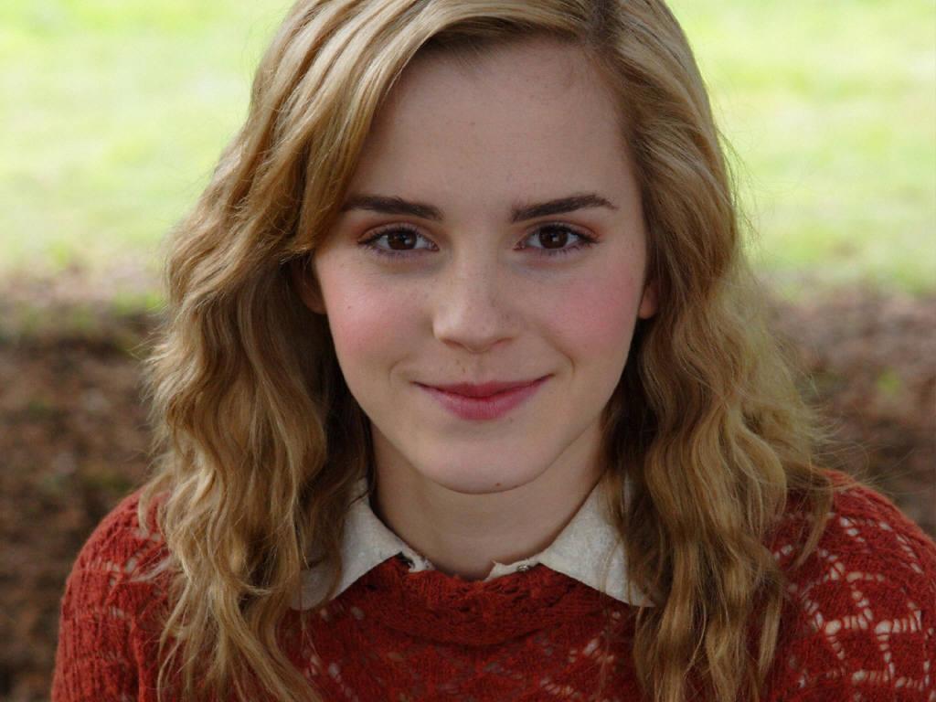 http://1.bp.blogspot.com/-Grprzq7AlH4/T3rcavSZGHI/AAAAAAAAFxg/wwHyepVTJXw/s1600/oo+Emma+Watson+(1).jpg