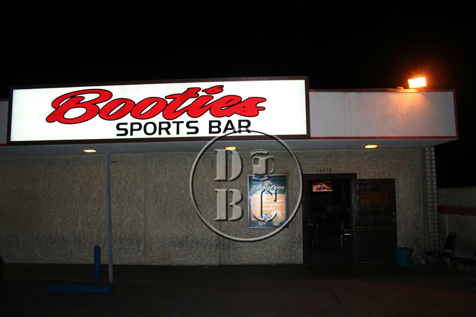 DiveBar Culture Booties Sports Bar, Tustin CA
