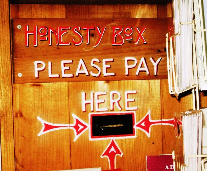 Please Pay Here