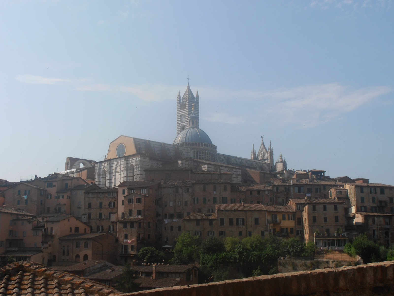 [Obrazek: panorama+Sieny.JPG]