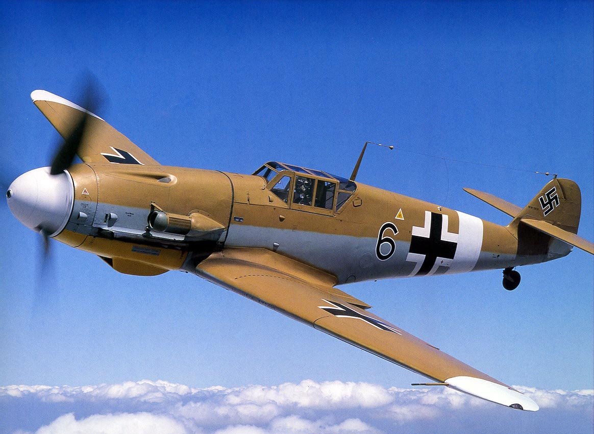 http://1.bp.blogspot.com/-GuJMeu8Sfbg/TgDsVtzFVpI/AAAAAAAAAk0/JcPQDMkkTYA/s1600/ww2+fighter+aircraft+%25285%2529.jpg