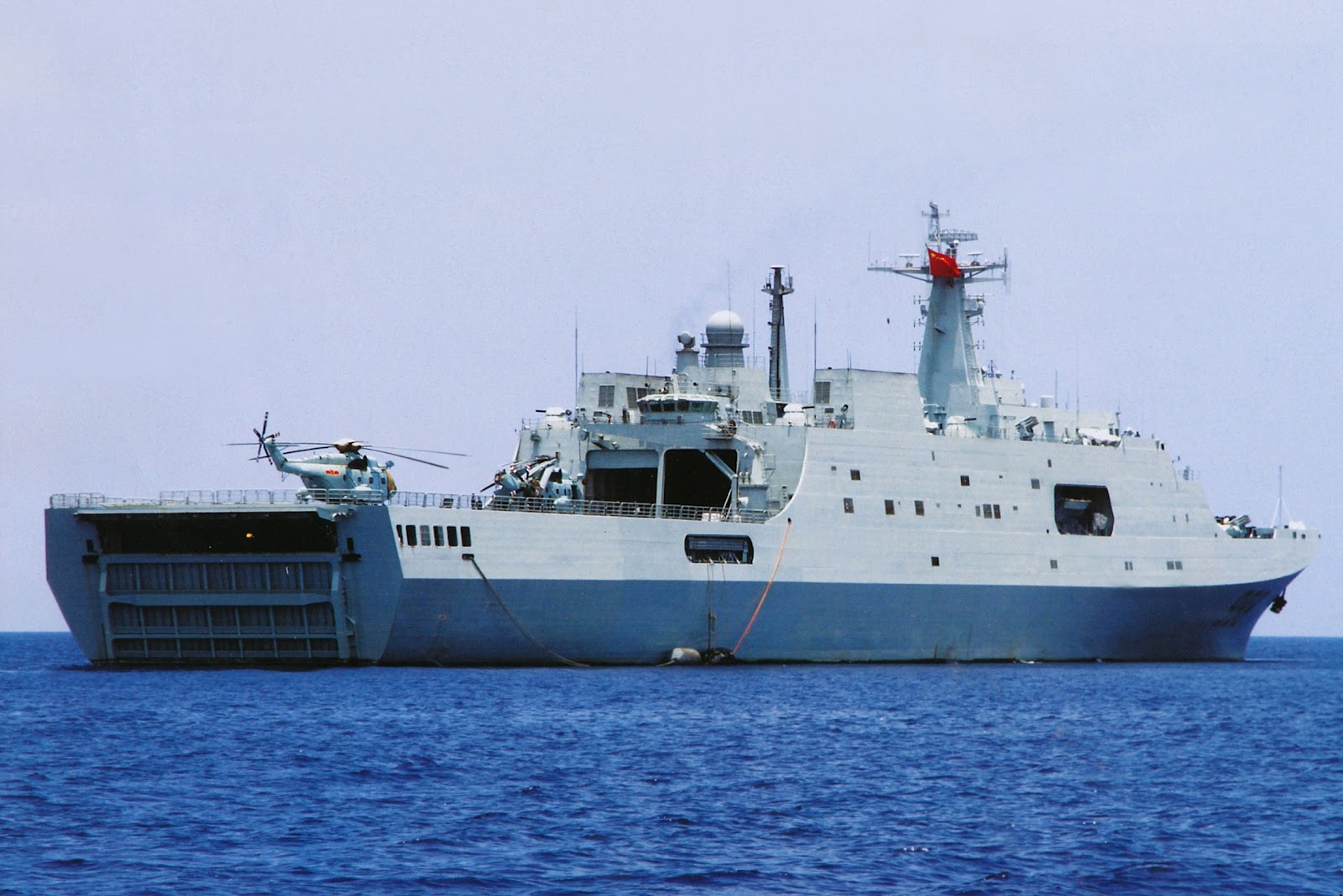 Llegarán para la Armada más helicópteros Sea King - Página 2 Type+071+YUZHAO+Jinggang+Shan%25E4%25BA%2595%25E5%2586%2588+999+Kunlun+Shan%25E6%2598%2586%25E4%25BB%2591%25E5%25B1%25B1+998+Amphibious+Transport+Dock+LPD+amphibious+warfare+ships+of+the+People%2527s+Republic+of+China%2527s+People%2527s+Liberation+Army+Navy+chinese+%25284%2529