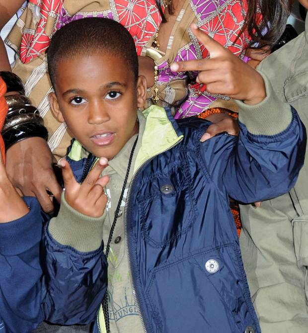 Singer Usher's Stepson Kyle Glover declared Brain Dead after Jet Ski Accident Glamour Talkz