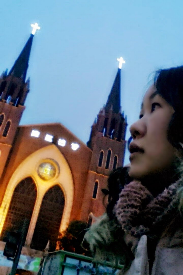 Beautiful red brick Church at Sinchon Sinchon Transit Mall shopping street | meheartsoul.blogspot.com
