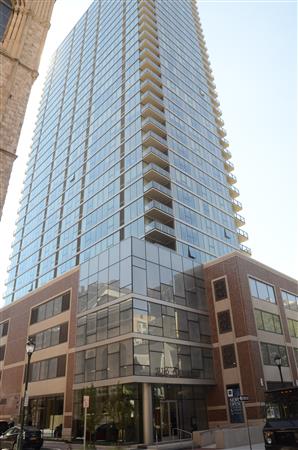 Inside Look at the New Glass Tower called 2116 Chestnut. Plus could