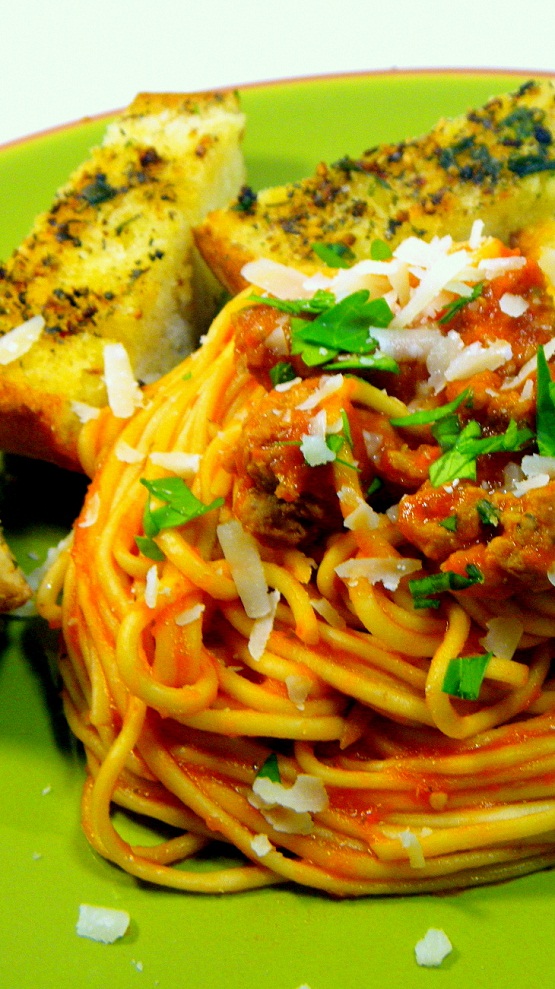 52 Ways to Cook Tuscan Ragu Sauce with Spaghetti in a Crock Pot (Spaghetti con ragù Toscano)