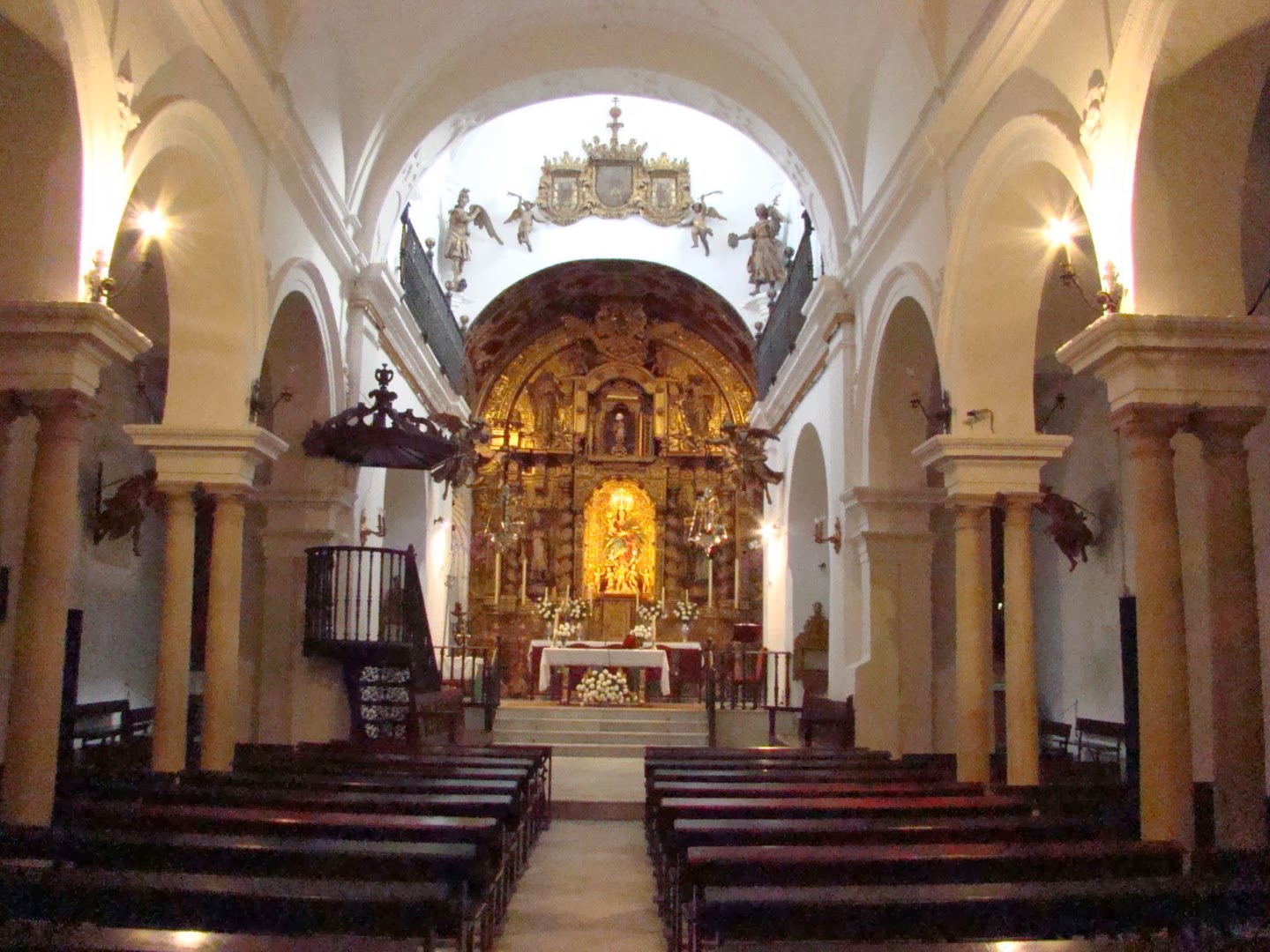 “Visita Cultural Cofrade a Olivares La Colegiata de Santa María de las