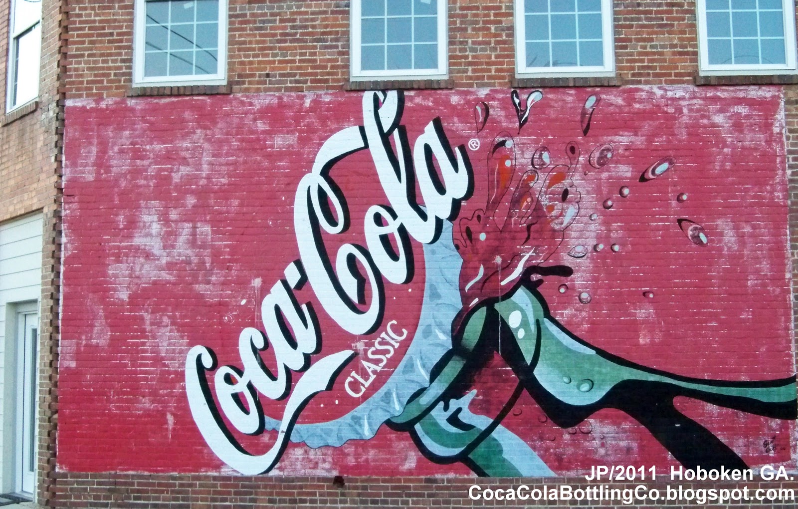 COCACOLA Bottling Co.Plant Photo,Coca Cola Bottle Vending Machine,Coke