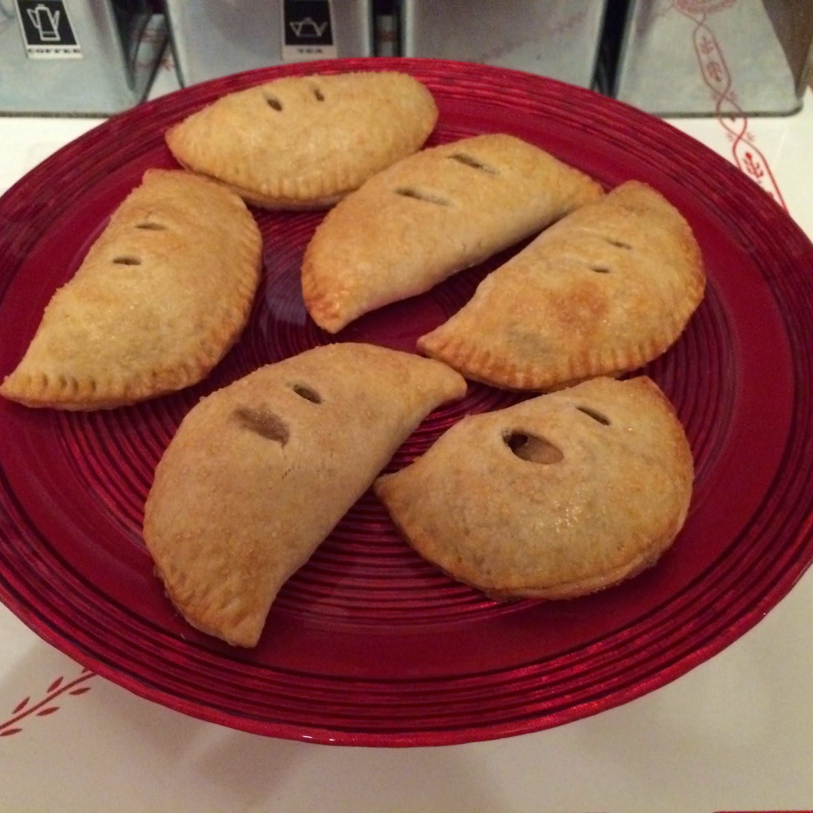 EYE ON THE PIE and other tidbits Salted Caramel Apple Hand Pies