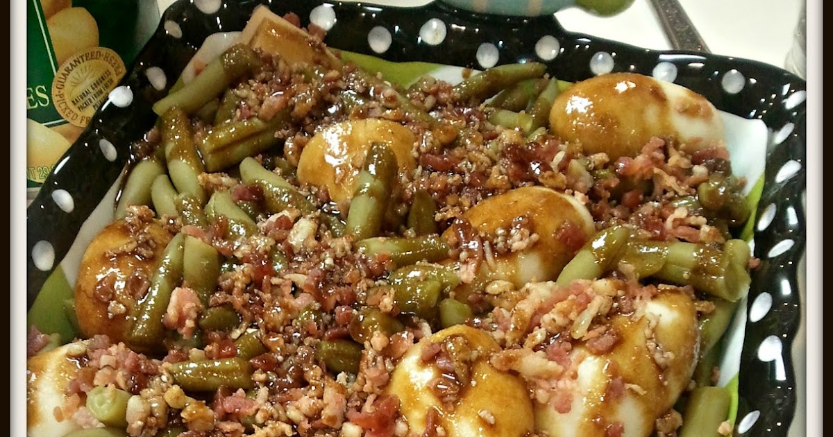 Makin' it Mo' Betta Bacon Green Beans {for a crowd}