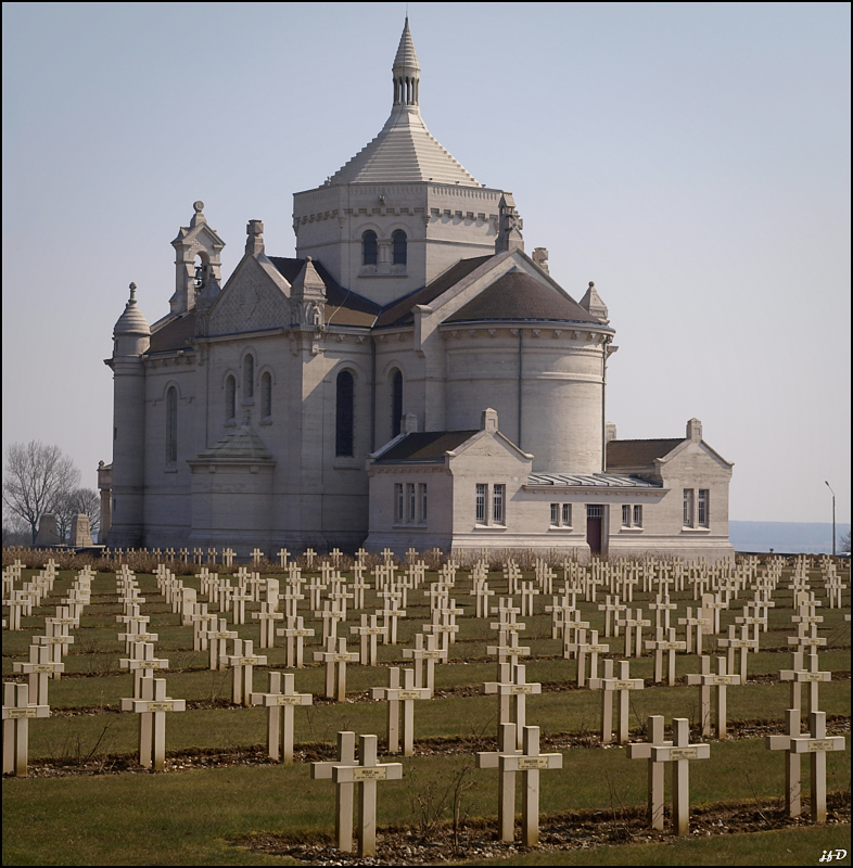 nécropole nationale de NotreDamedeLorette Photo Urbex