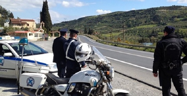 Ματαιώθηκε η εκδρομή μαθητών του Βόλου γιατί ο οδηγός του πούλμαν είχε πλαστά χαρτιά! Ματαιώθηκε η εκδρομή μαθητών του Βόλου γιατί ο οδηγός του πούλμαν είχε πλαστά χαρτιά!
