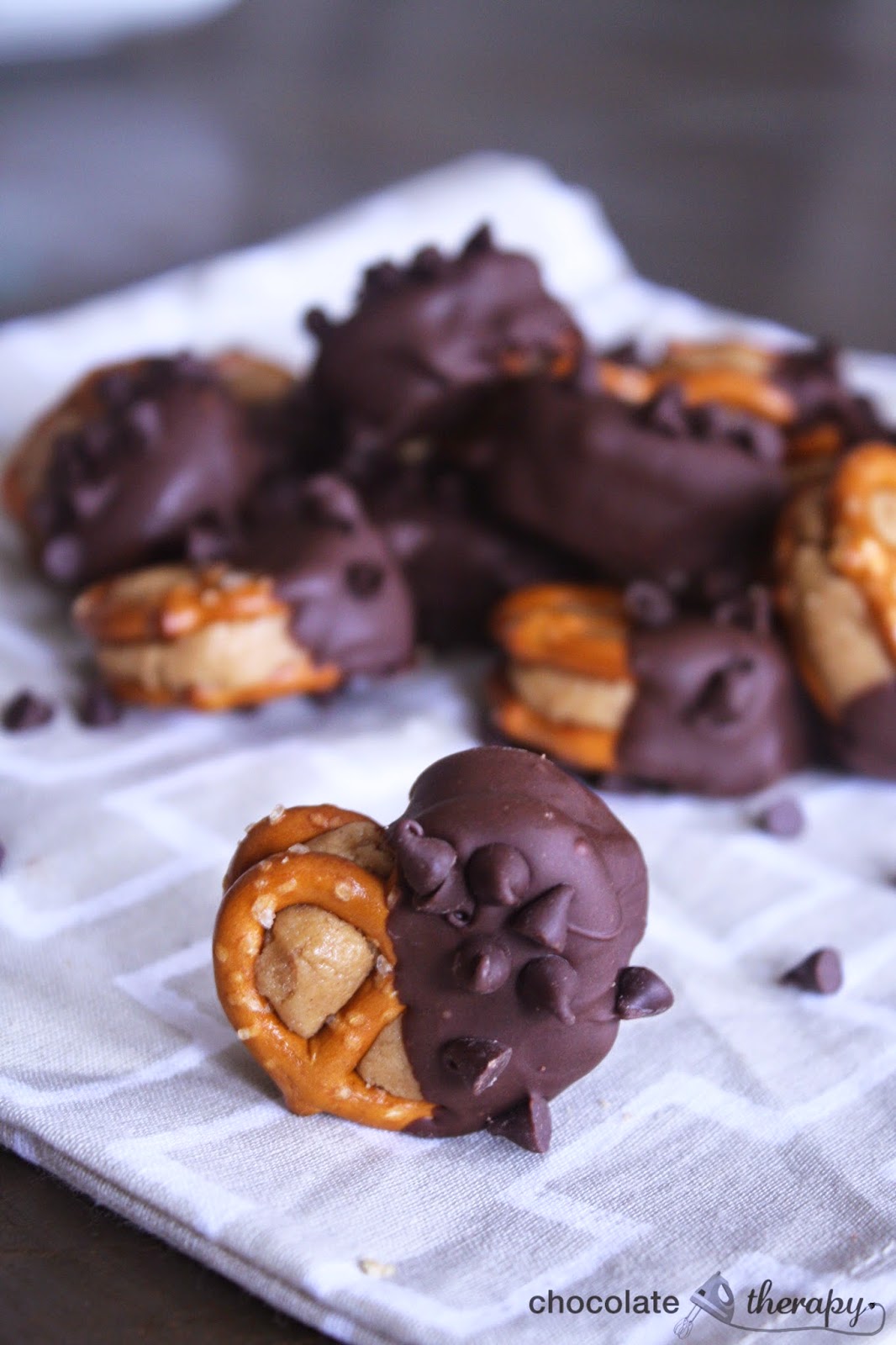 Chocolate Therapy Chocolate Dipped Peanut Butter Pretzel Sandwiches