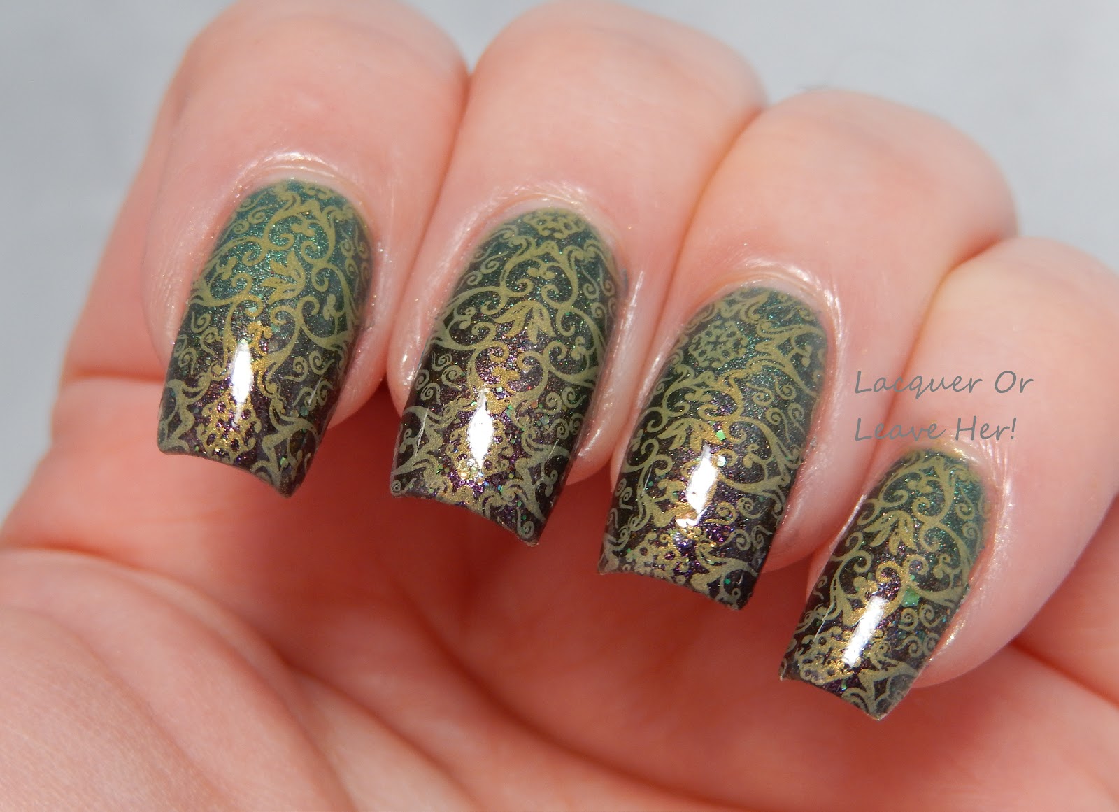 Lacquer or Leave Her! Review It Girl Nail Art IG105 and IG106 (or, Victorian Christmas)