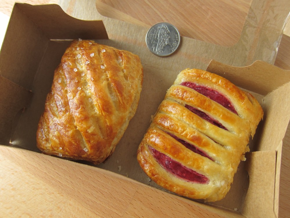 mcdonalds-petite-pastries-02.JPG