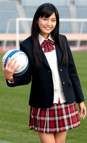 日本 最美制服美少女 川口春奈 17歲 擔任足球寶貝