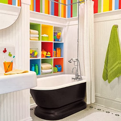 Diseño de Interiores Ramón Martí: Baños con mucho color