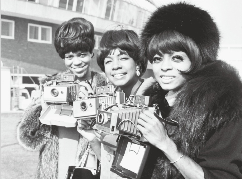 Fashion Timeline: 1960s