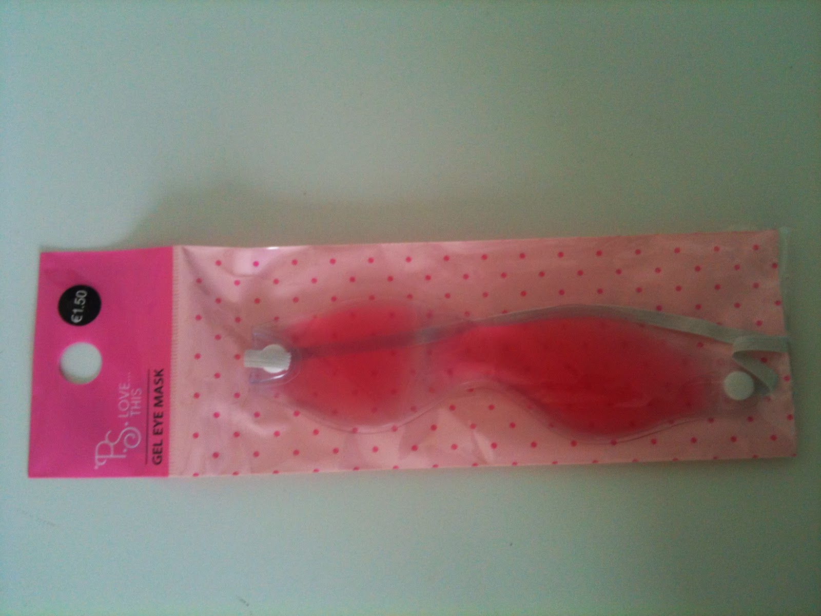 De glossywet Primark gell eye mask!
