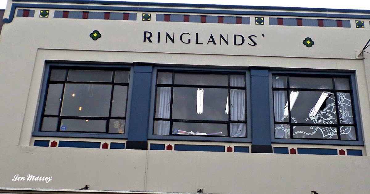 Napier Daily Photo Ringlands building