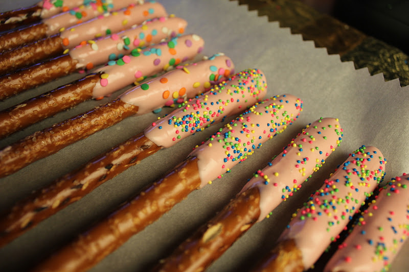 PooLovesBoo Chocolate Dipped Pretzels & Marshmallows