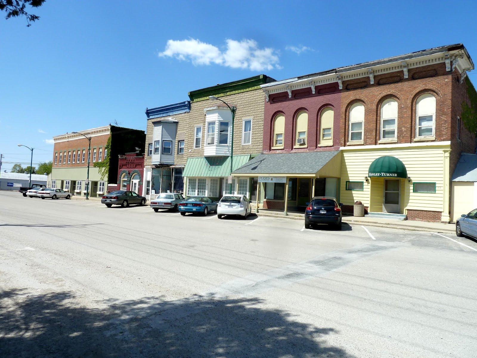 seniors walking across america POST 595 04/09/12 OTTAWA LELAND