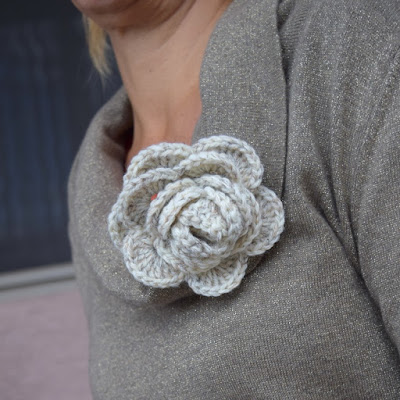 https://www.etsy.com/listing/254974737/crochet-brooch-handmade-choose-your?ref=shop_home_active_2